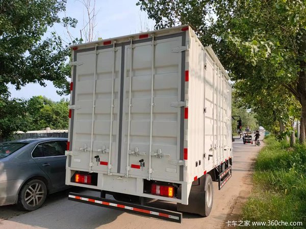 保定新润优惠送万家,上汽C系列厢车8.8万元起