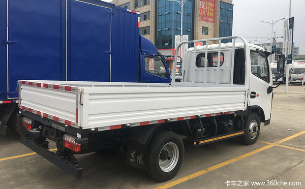 畅销轻卡东风多利卡d5全柴q23单排栏板多用途车型上新