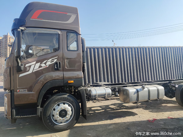 本店新到解放jk668米载货车