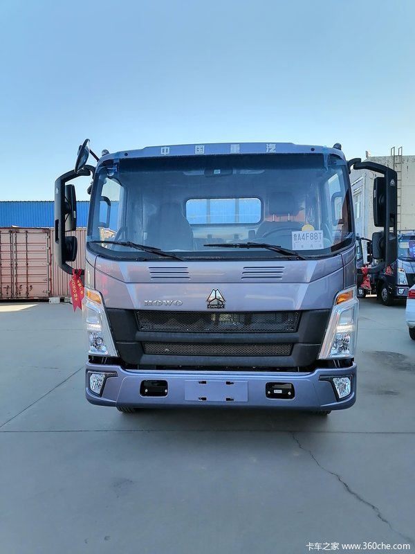 本店为您推荐中国重汽HOWO悍将130马力4.15米单排栏板轻卡