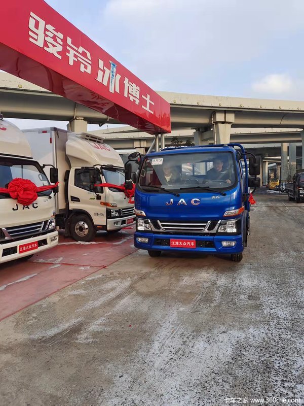 恭喜杜先生喜提爱车，V6-D25单排板车150马力