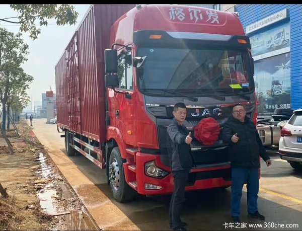 1台格尔发A5载货车成功交付客户.发发发.