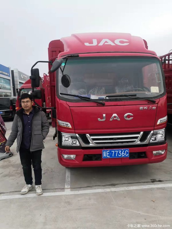 新东胜汽贸-恭喜宓老板 喜提骏铃A8载货车