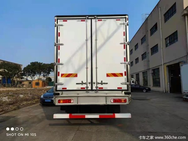 9米6大单桥汕德卡4x2载货车明星产品,驾乘如家