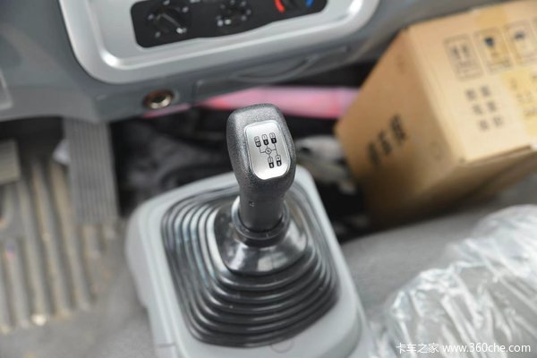 只要8万4! 国六HOWO 轻卡栏板轻卡开回家!