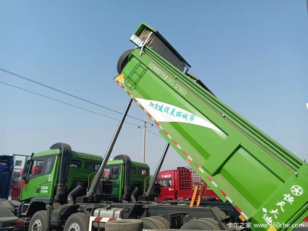 保定腾攀 德龙X3000 5.8米自卸车 首付5万开回家!