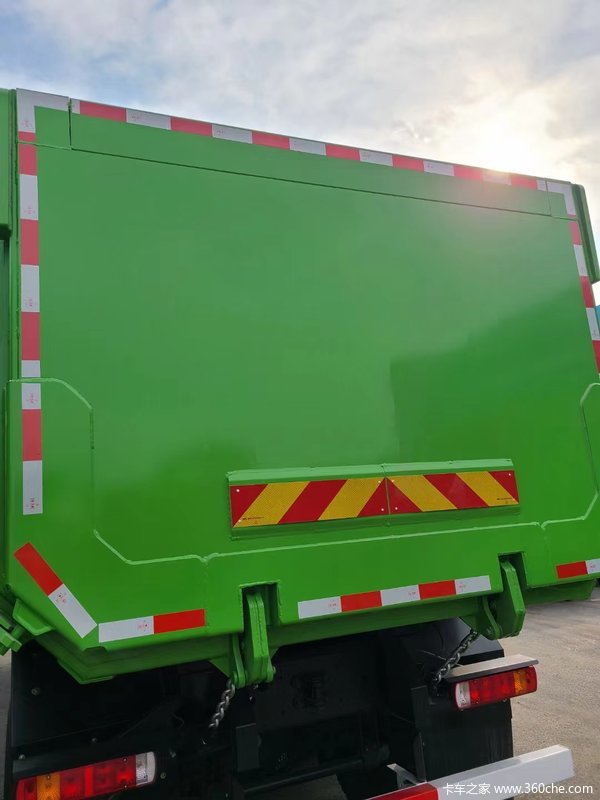 优惠0.5万，欧曼自卸渣土车优惠大放送