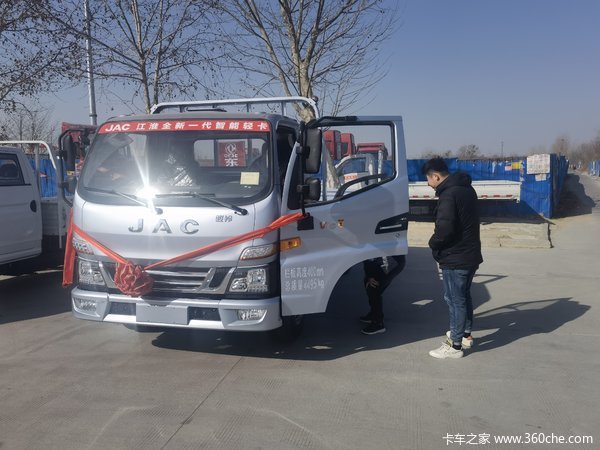 恭喜清丰县王老板 喜提骏铃载货车1台