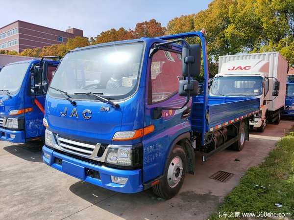 江淮骏铃V5平板车,4.22米单排,132马力!