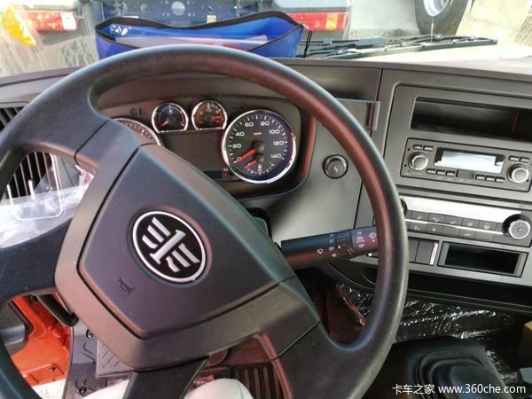 龙V 220马力载货车，降价促销，欢迎进店品鉴！