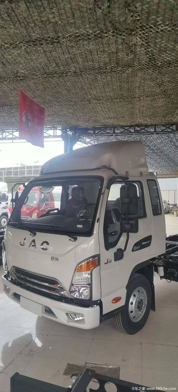 新康铃J5,锐捷特2.2排量发动机(源自五十铃技术)