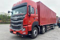 【江淮格尔发•高端跨越红】A5W高顶双卧平地板豪华驾驶室