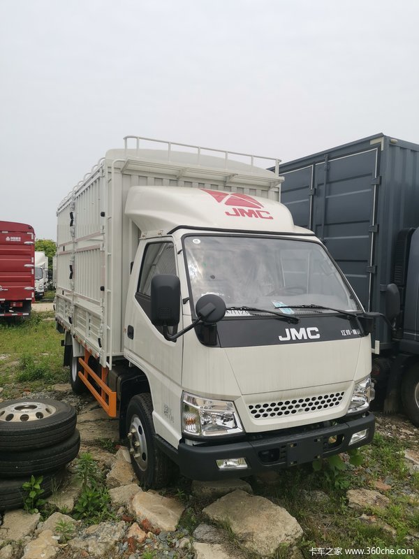 江铃顺威小卡143马力368米单排仓栅式轻卡