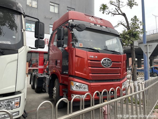 特价处理27万:一汽解放 J6P 420马 6X4价值版国五牵引