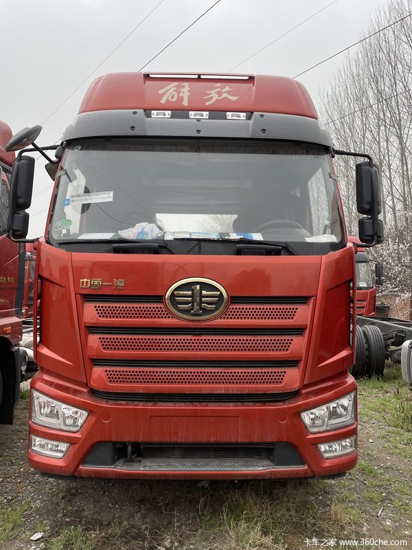 J6L 4X2 260马力载货 车价直降2.5万元