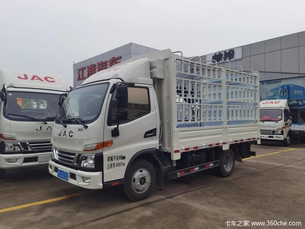 恭喜陈总 喜提骏铃V5苍栏载货车，祝车轮一转黄金万两