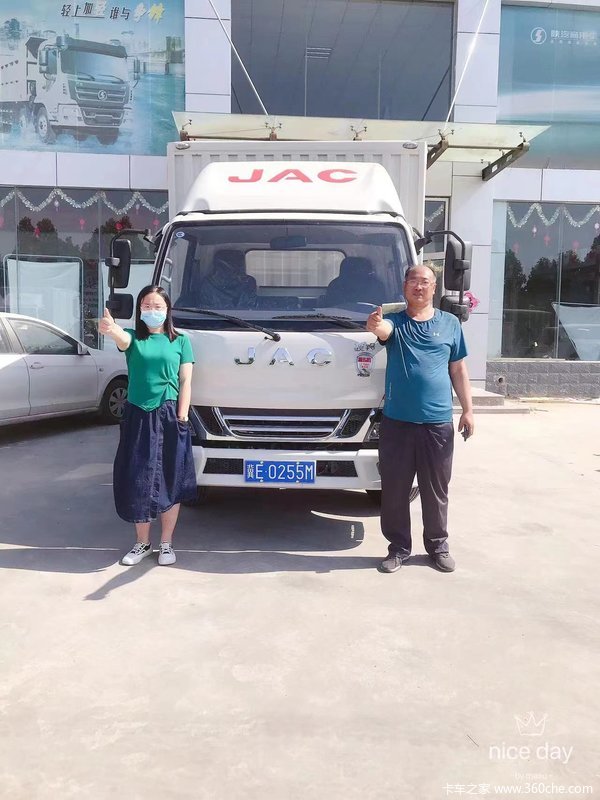 恭喜王老板 喜提骏铃V5原厂箱载货车