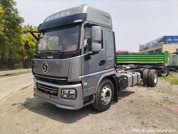 陕汽轩德翼6 4×2 6.8米载货车（底盘）优惠促销