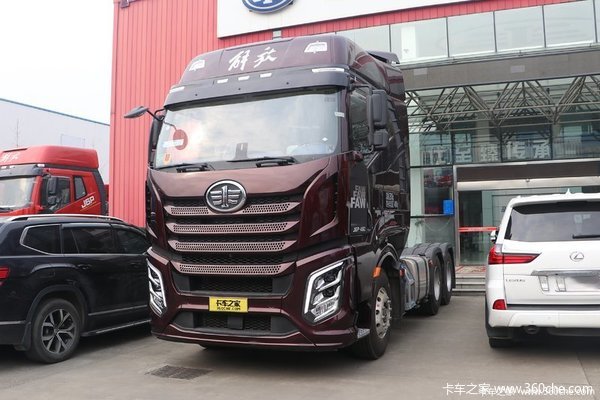 购解放J6V牵引车 享高达1万优惠!!!