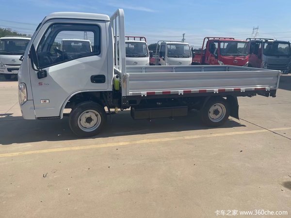 上汽跃进 福利车来啦!s70汽油机贷款免息!0元把车开回家!