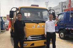恭喜安徽亿丰公路工程有限公司 喜提康铃J3双排3.2米整车
