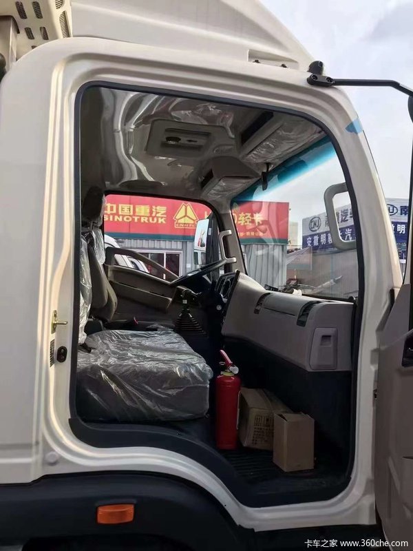 重汽豪沃雪豹 原厂冷藏车,速来抢购!