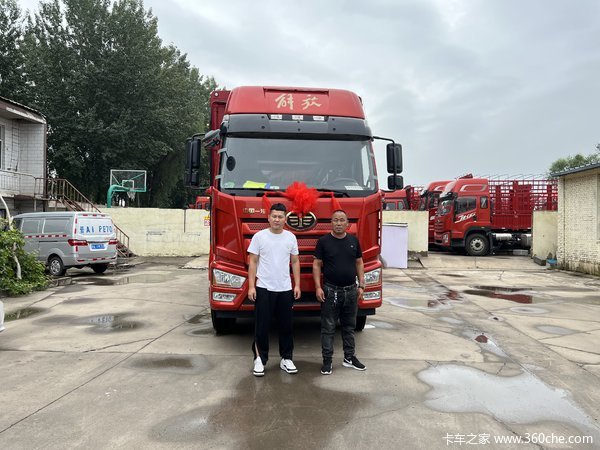 恭喜韩师傅 喜提解放J6L 6.8米仓栅载货车