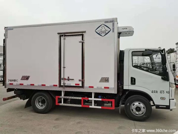 跃进 超运C300 150马力 4X2 4.09米冷藏车车辆主要