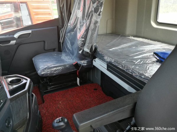 新乡元昌JH6 6×2领航版载货车降价促销!