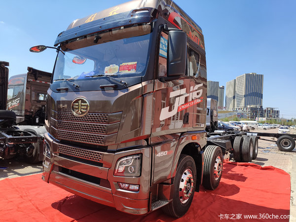 解放JH6 9.6米载货车多种配置，现车出售