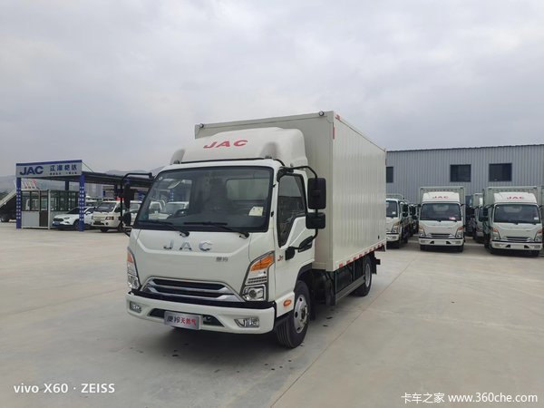 回馈客户康铃J5载货车仅售10.78万