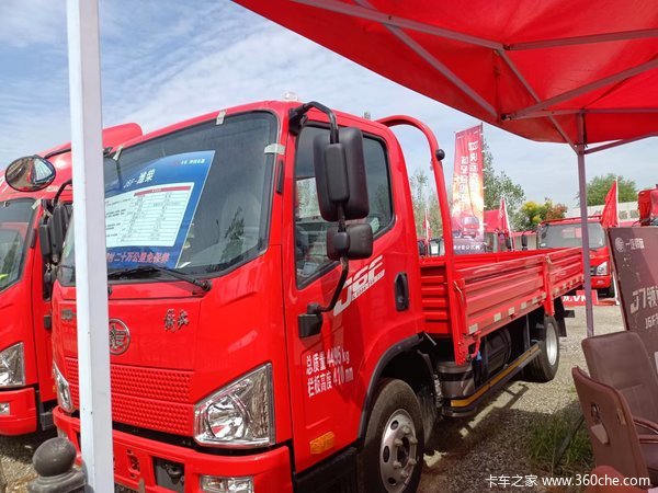 锡柴J6F驾驶室优惠促销活动进行中。。。。