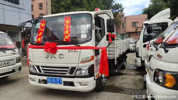 恭喜杨总 喜提骏铃A8载货车，祝马达一响黄金万两