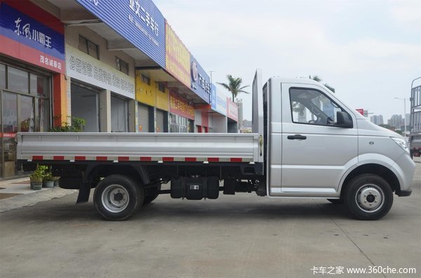 包牌5.98万 东风微卡贷款免息送9次机油