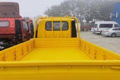  M卡双排栏板，136马力，荷载一吨以内市区无需办理通行证