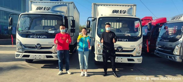 恭喜李老板,王老板 喜提奥铃新捷运载货车