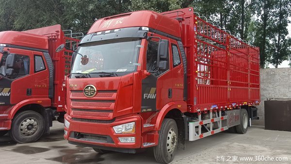 解放尊享版J6L 260马力 6.8米载货车促销中 优惠0.5万