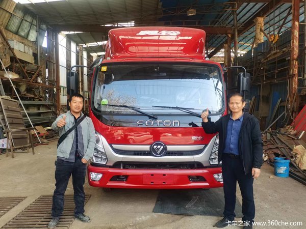 恭喜李老板喜提奥铃速运,车门一关。一路平安