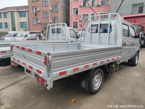 回馈客户长安新豹T5载货车仅售5.38万