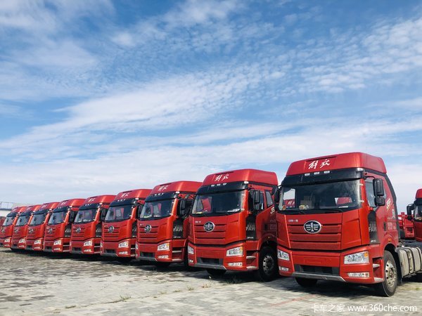 昌吉联强解放J6P质惠版牵引车 国六现车 本月优惠多多
