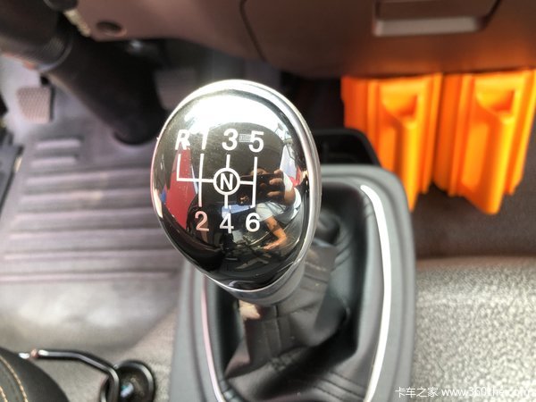 领途载货车长治市火热促销中 让利高达0.3万