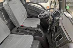 空间、舒适、操控、油耗，均有不俗的表现，完全满足不同客户的需求