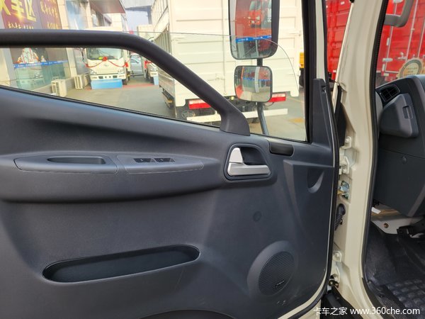 日用百货行业首选 成都市J6F载货车直降0.2万