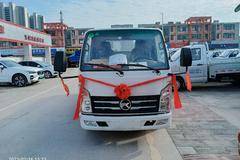 恭喜王老板喜提凯马K1载货车一台 .