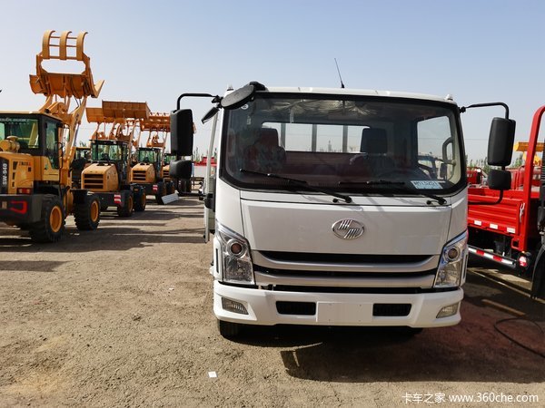 跃进 超越C500 150马力 4.2米单排栏板轻卡