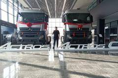 国产奔驰580马力 德惠物流园巡展活动