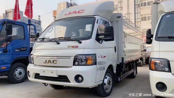 恺达X6柴油单排高栏车，现车在店，价格美丽！