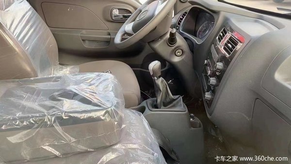 恺达X6柴油单排高栏车，现车在店，价格美丽！