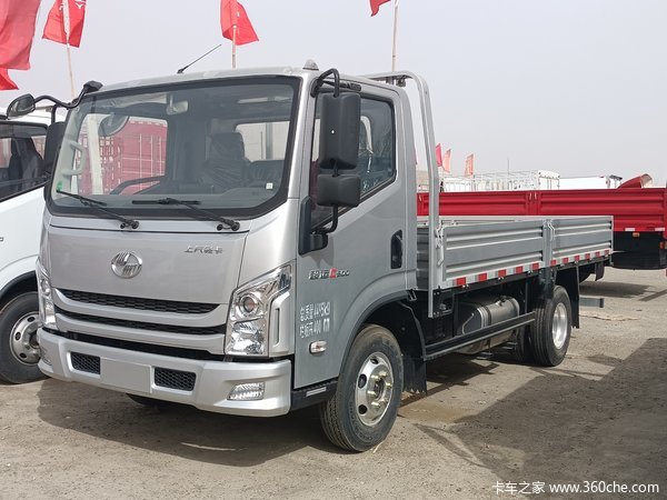 跃进 超越C500 150马力 4.2米单排栏板轻卡