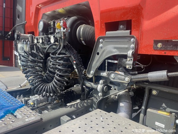 HOWO Max 530牵引车限时促销中 优惠2万